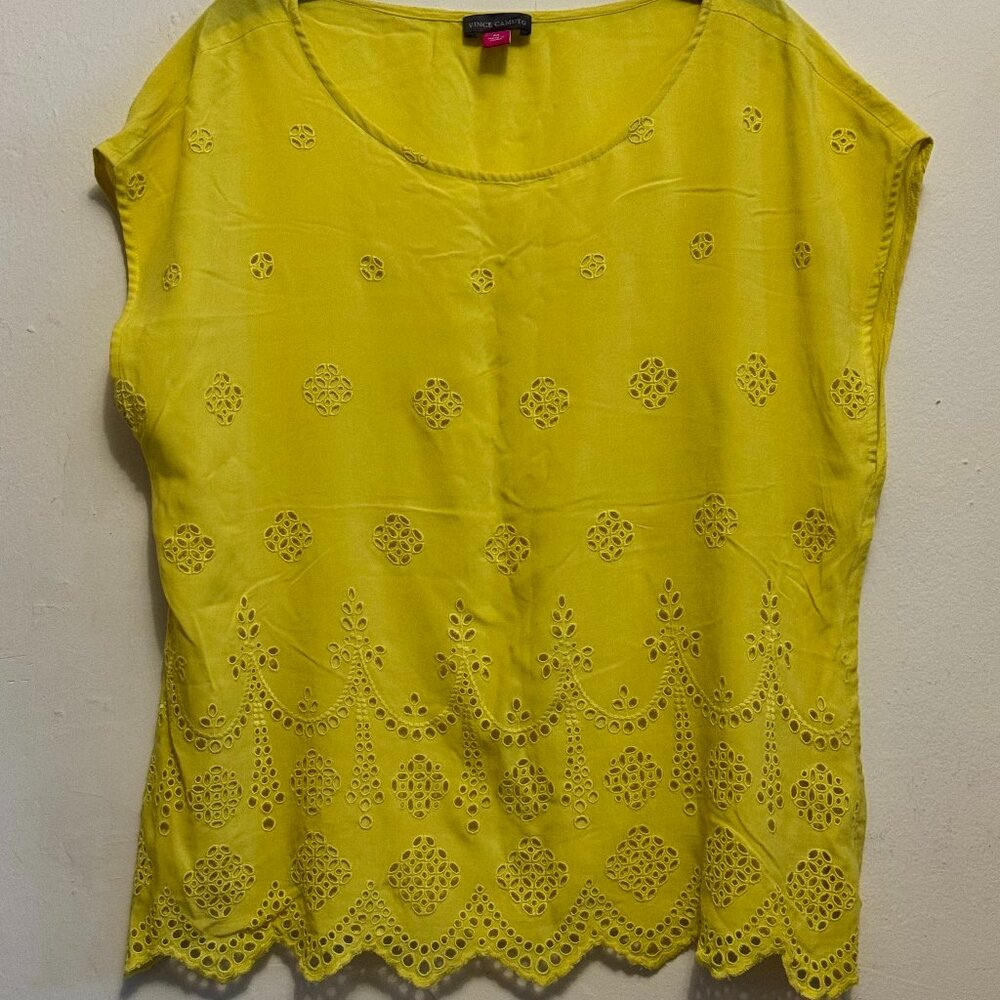 Vince Gamuto's sleeveless canary yellow eyelet top size M